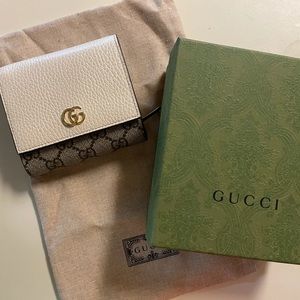 PRICE IS FIRM‼️GG Mormont Wallet